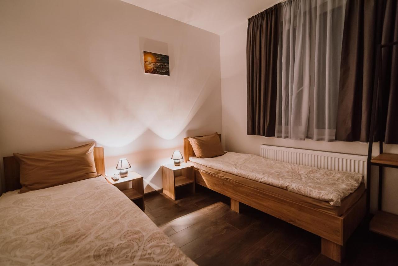 Sunset Inn Sangeorgiu de Mures Exterior photo